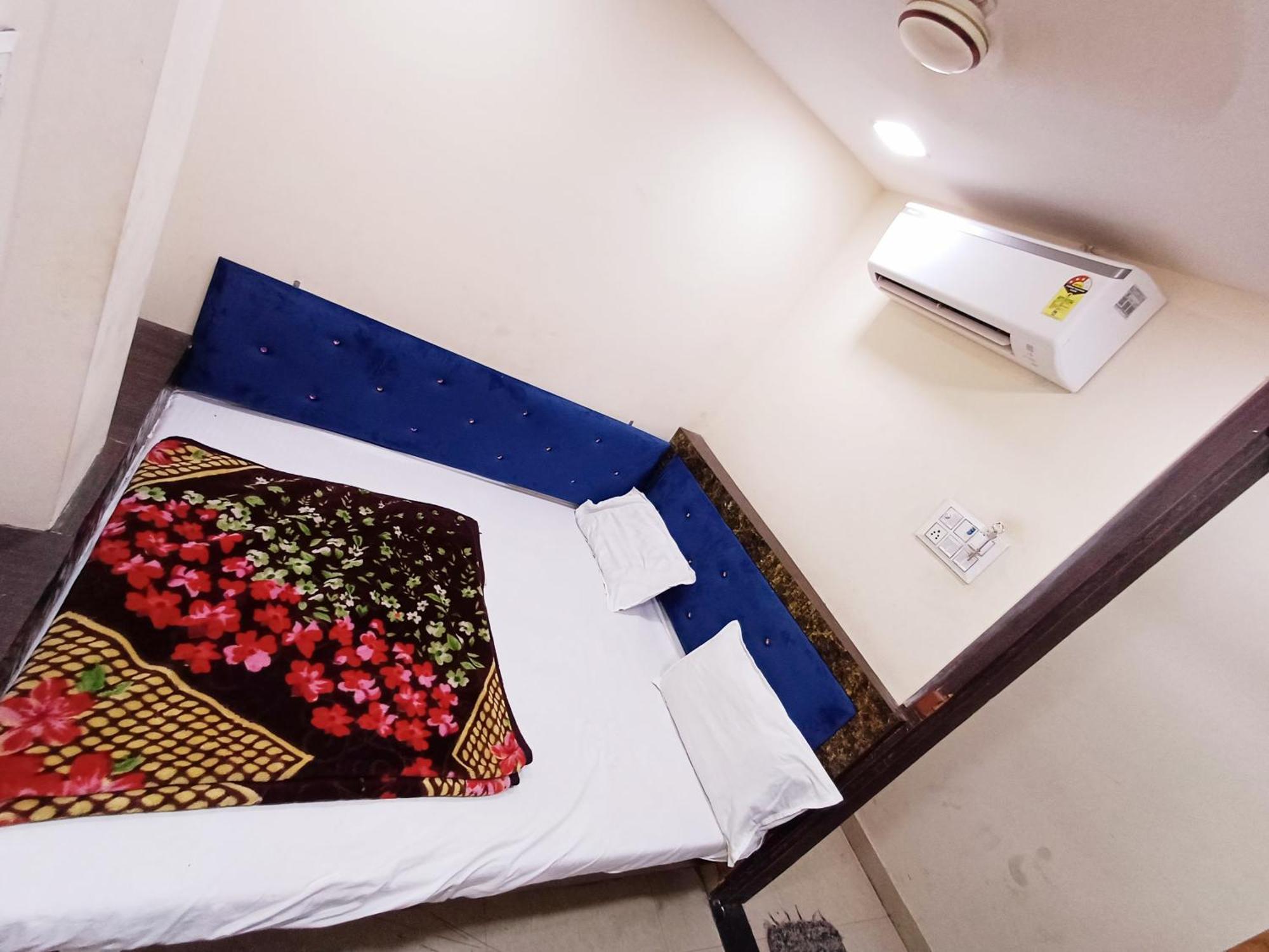 אויאיין Hotel Blue Tower Inn מראה חיצוני תמונה